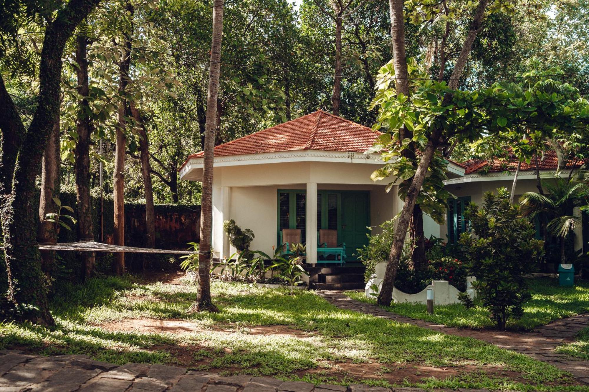Paddlecult Surf Retreat Bed & Breakfast Varkala Eksteriør bilde