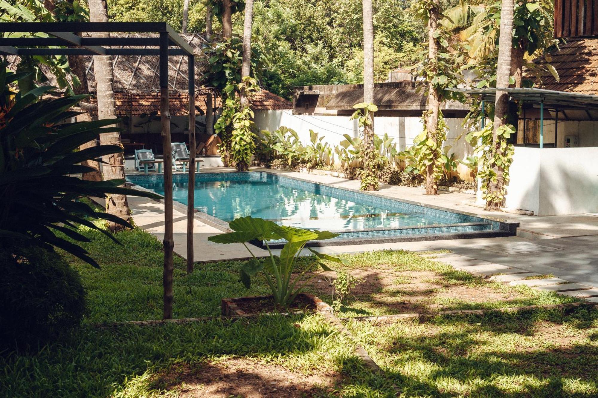 Paddlecult Surf Retreat Bed & Breakfast Varkala Eksteriør bilde